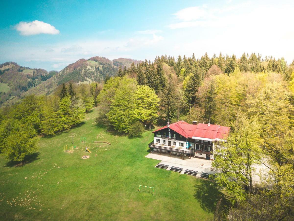 Bed and Breakfast Planinski Dom Na Kalu Dol pri Hrastniku Zewnętrze zdjęcie